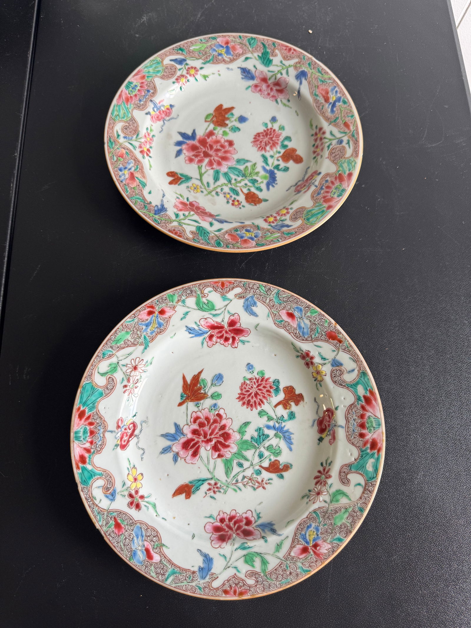 Set Of 2 Chinese Enameled Famille Rose Porcelain Plates (1 of 6)