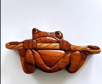 Vintage Wood Trinket Box Frog Puzzle attributed to Daniel Philip Terrico