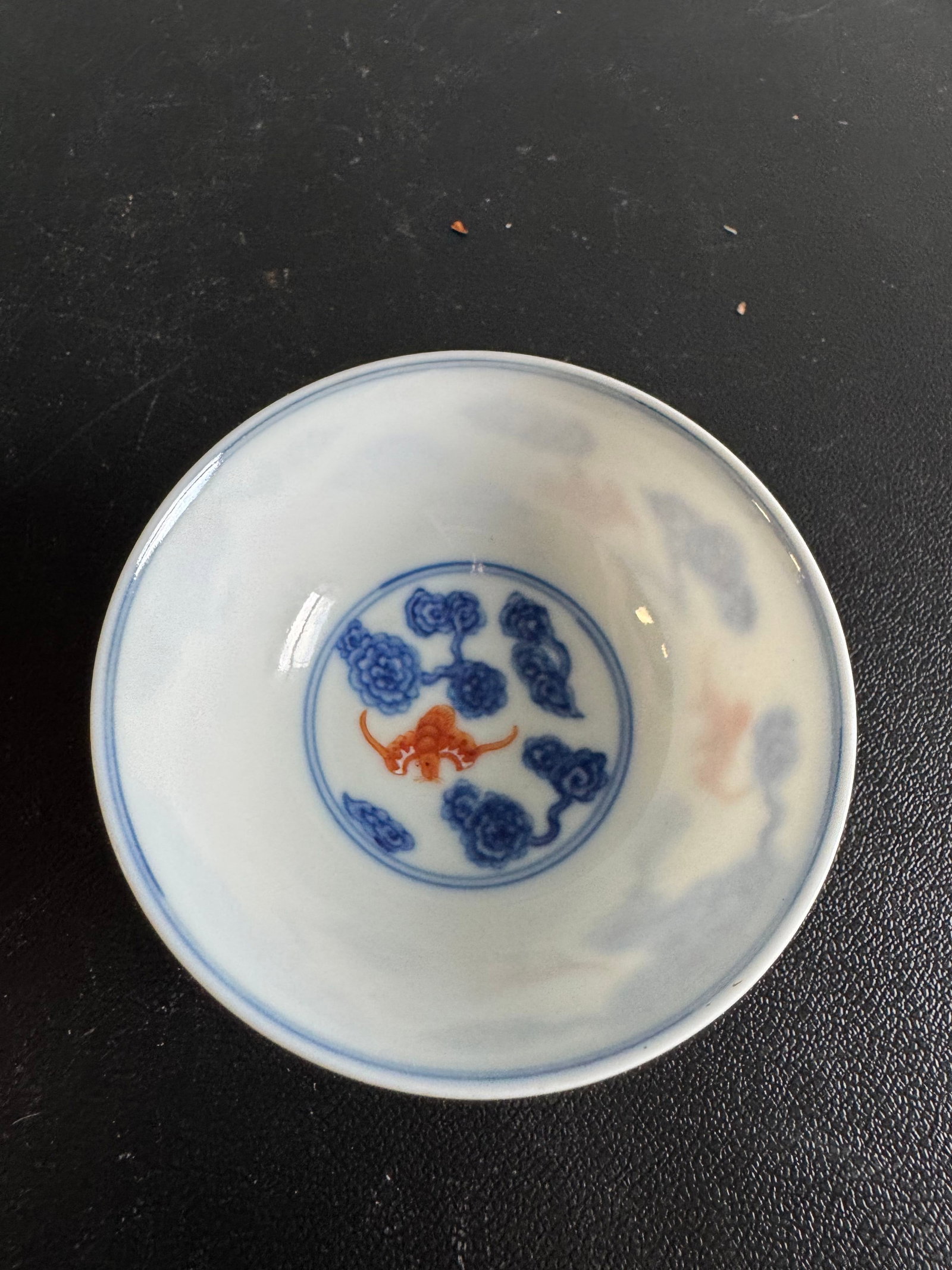 Chinese Blue And White Red Bats Porcelain Bowl Mark: Size: 3.5 inches/ 9cm. Provenance: From bear DE collector. We can offer Affordable, Reliable packing and shipping to all over the world for most items, generally save 10% than UPS store or more, feel 
