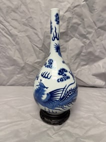 Chinese blue and white Phoenix porcelain vase