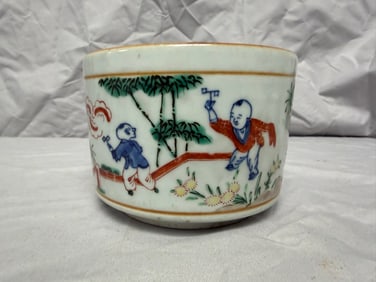 Chinese Blue And White Famille Rose Porcelain incense burner