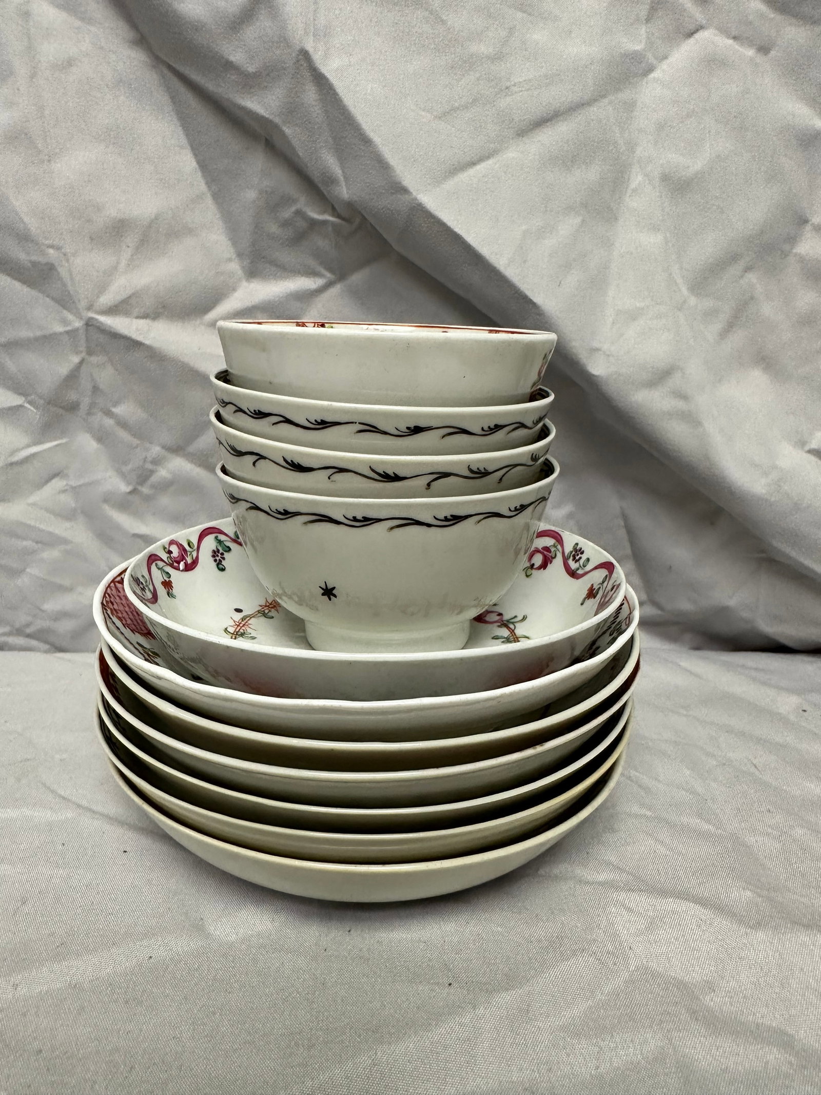 Chinese Antique Famille Rose Porcelain 7 saucer and 4 cups (1 of 6)