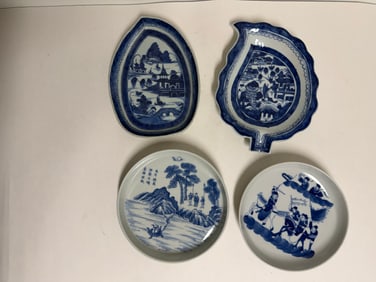 Set of 4 Chinese blue and white porcelain plates