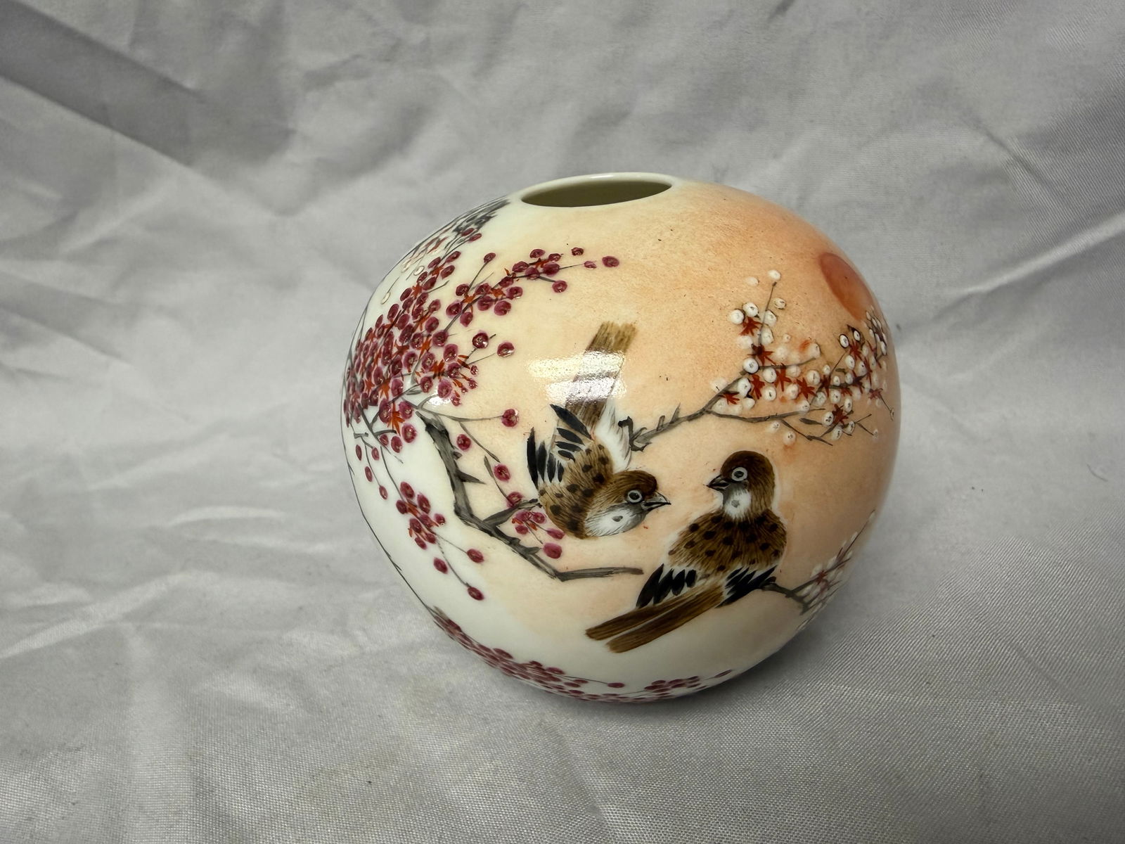 Chinese Enameled Famille Rose Egg Shell Porcelain Water Pot Characters Mark (1 of 10)