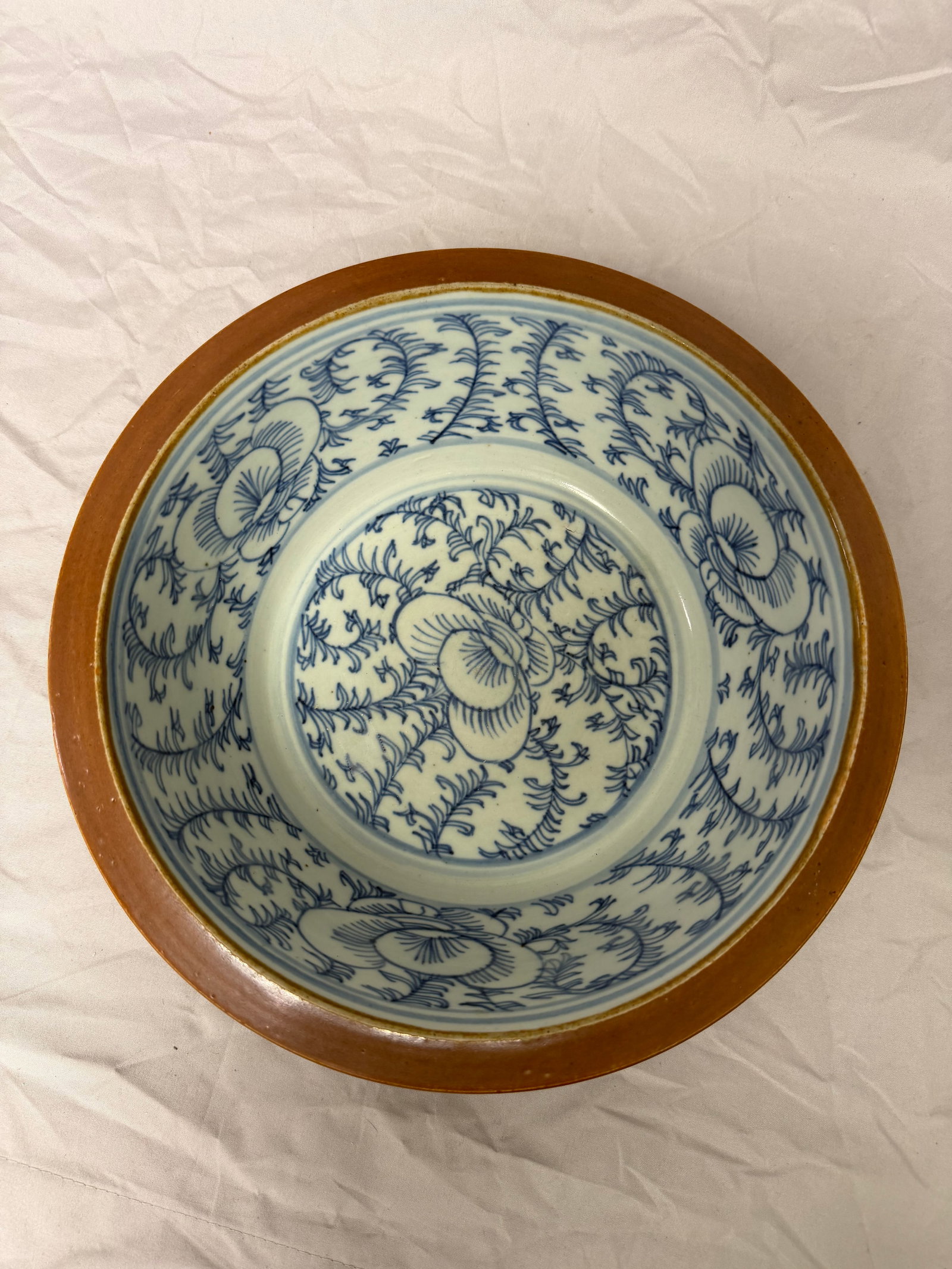 Chinese Large Antique Blue And White Lotus Bowl: Size: width 11 inch/ 28cm. Provenance: From Wilmington DE collector. We can offer Affordable, Reliable packing and shipping to all over the world for most items, generally save 10% than UPS store or m