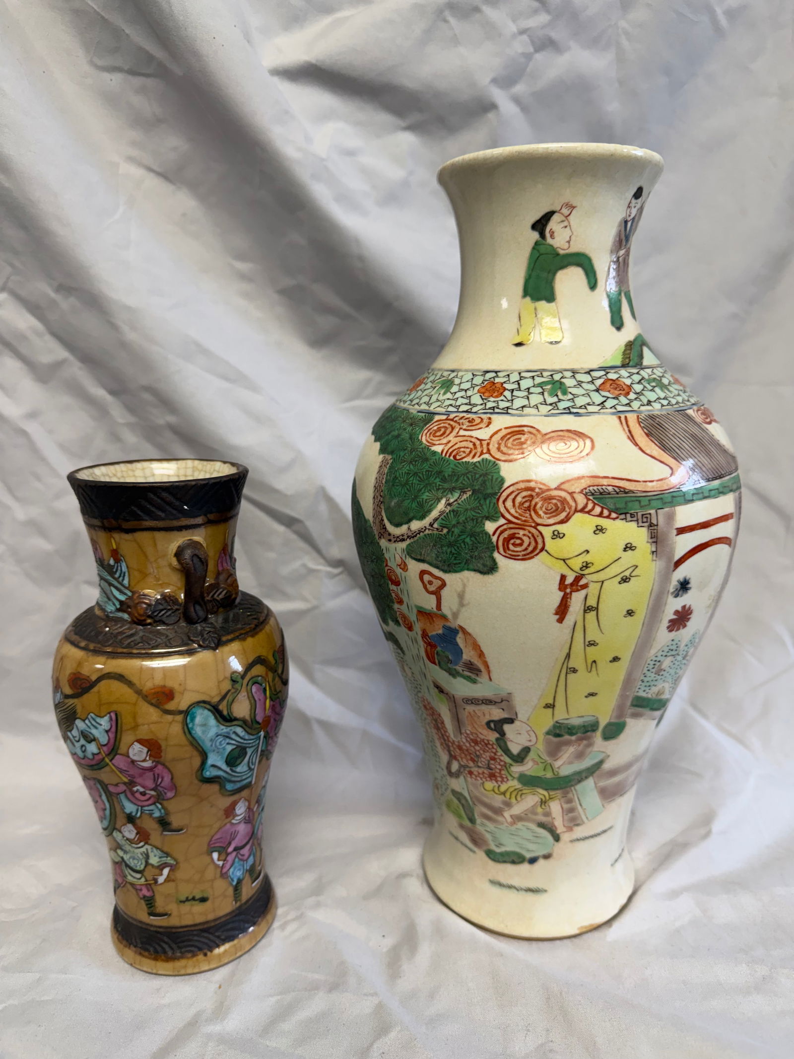 Chinese Ice Crack Famille Rose Figures Scene Porcelain Vases (1 of 7)