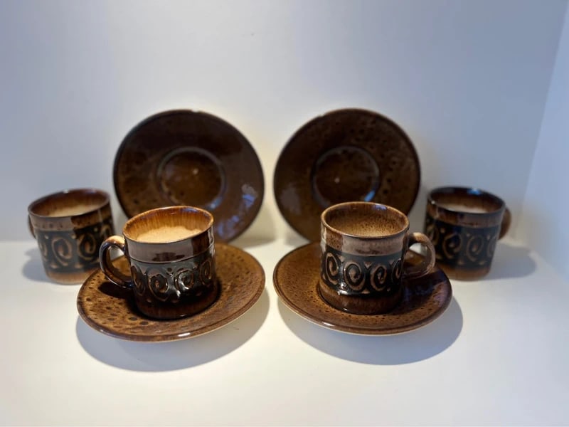 Set of 4 vintage mugs and saucers: Size: 5X3 inch. Provenance: From Newark DE collector. We can offer Affordable, Reliable packing and shipping to all over the world for most items, generally save 10% than UPS store or more, feel free