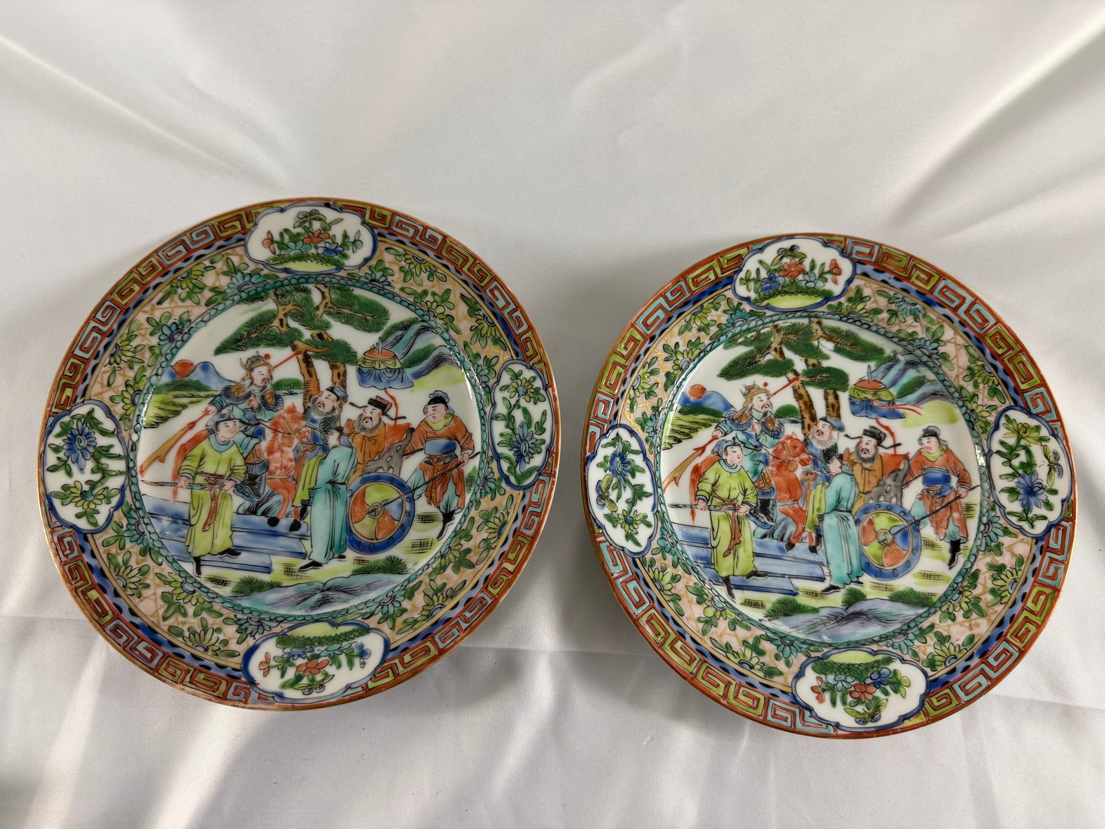 Pair of Chinese enameled famille rose scene porcelain plates (1 of 5)