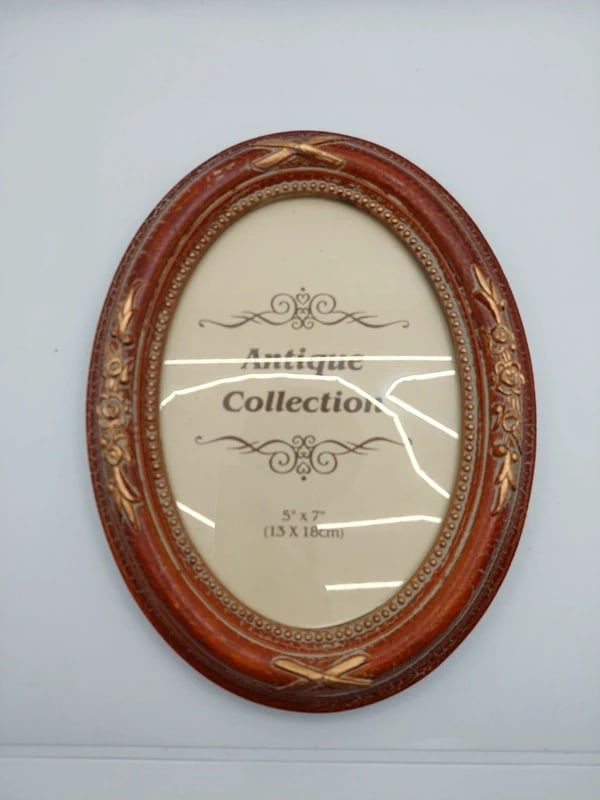 lovely well made antique style photo frame oval shape 5" X 7" orange: Size: 5X7 inches. Provenance: From Dover DE collector. We can offer Affordable, Reliable packing and shipping to all over the world for most items, generally save 10% than most shipper or more, feel f