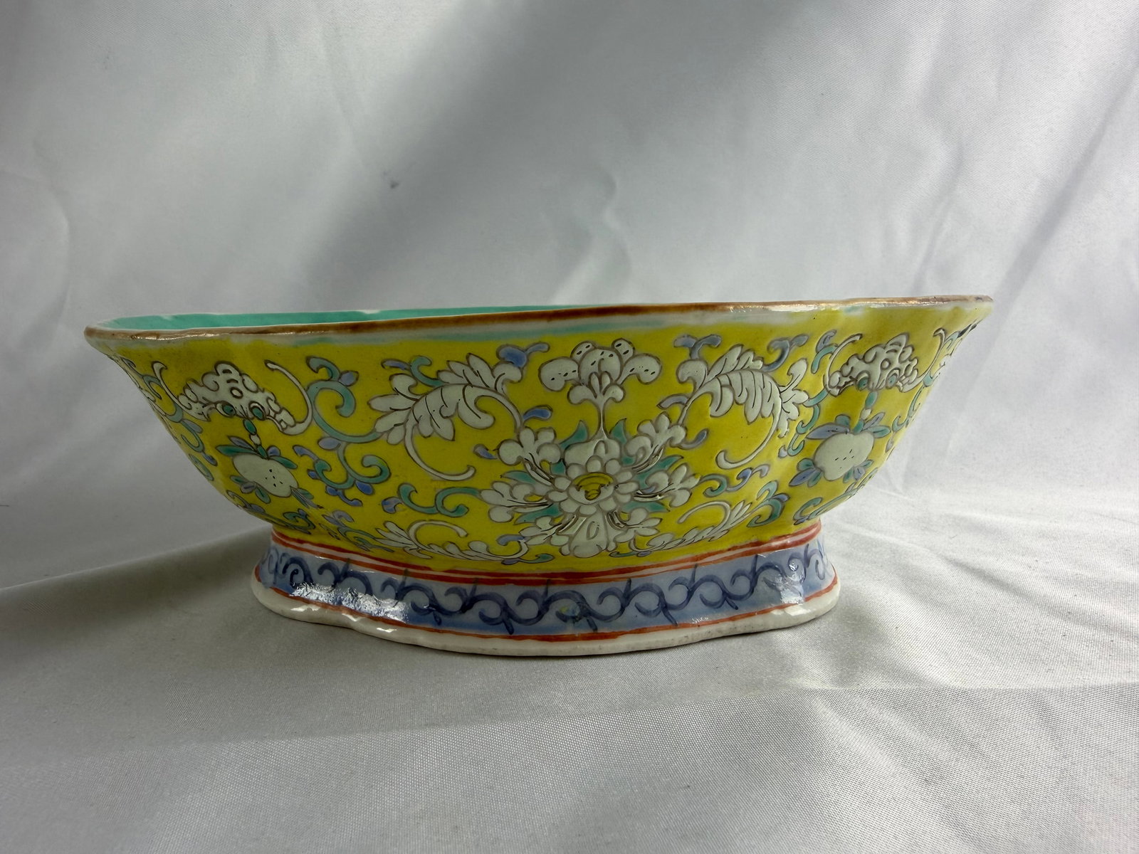Chinese enameled famille rose yellow flowers Porcelain China foot bowl: Size: 7.5 inches/ 19.1 cm. Provenance: From Elkton MD collector. We can offer Affordable, Reliable packing and shipping to all over the world for most items, generally save 10% than most shipper or mo