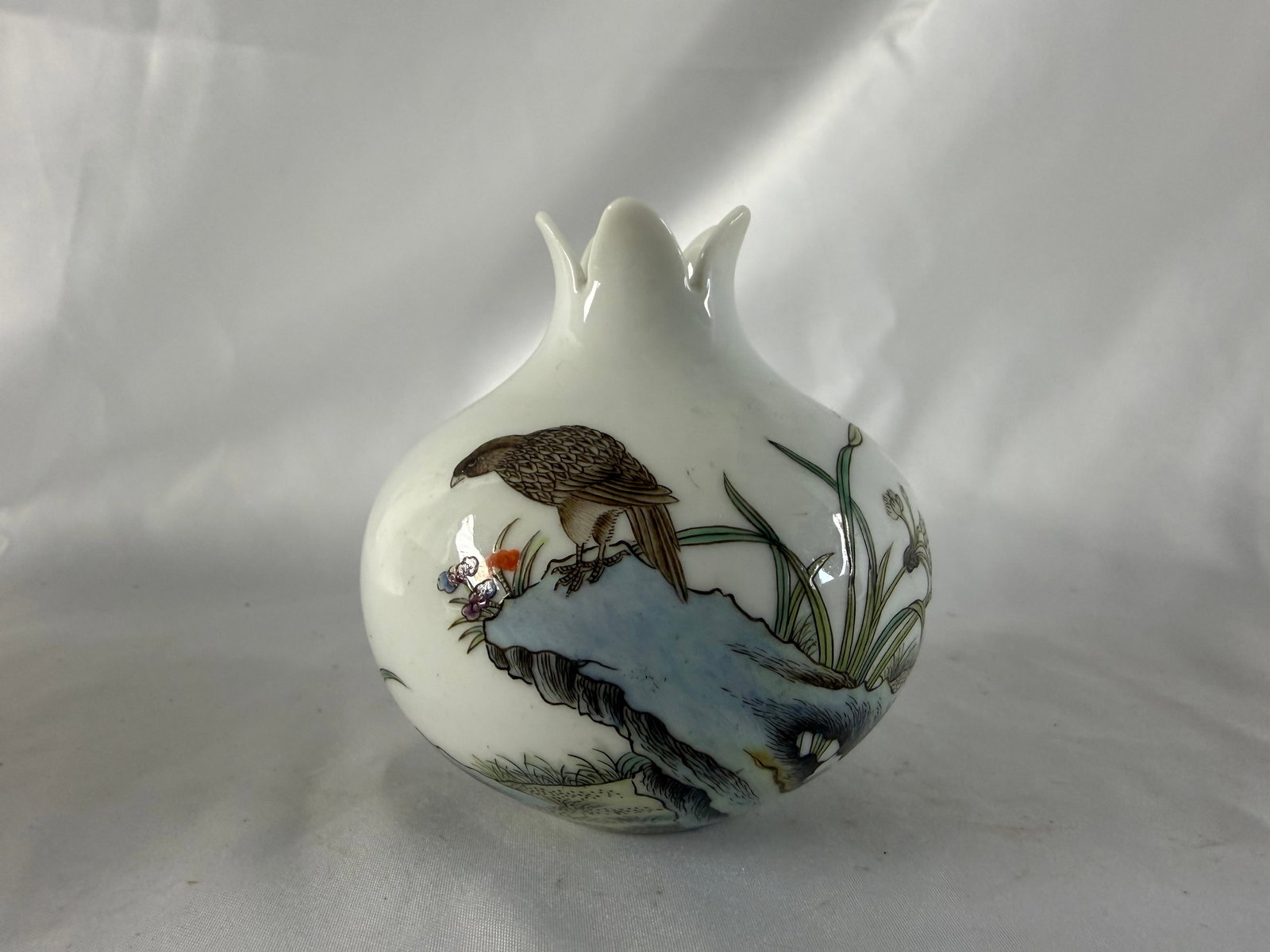 Chinese enameled famille rose eagle Porcelain China water pot mark: Size: 3.5 inches/ 8.9 cm. Provenance: From Radnor PA collector. We can offer Affordable, Reliable packing and shipping to all over the world for most items, generally save 10% than most shipper or mor