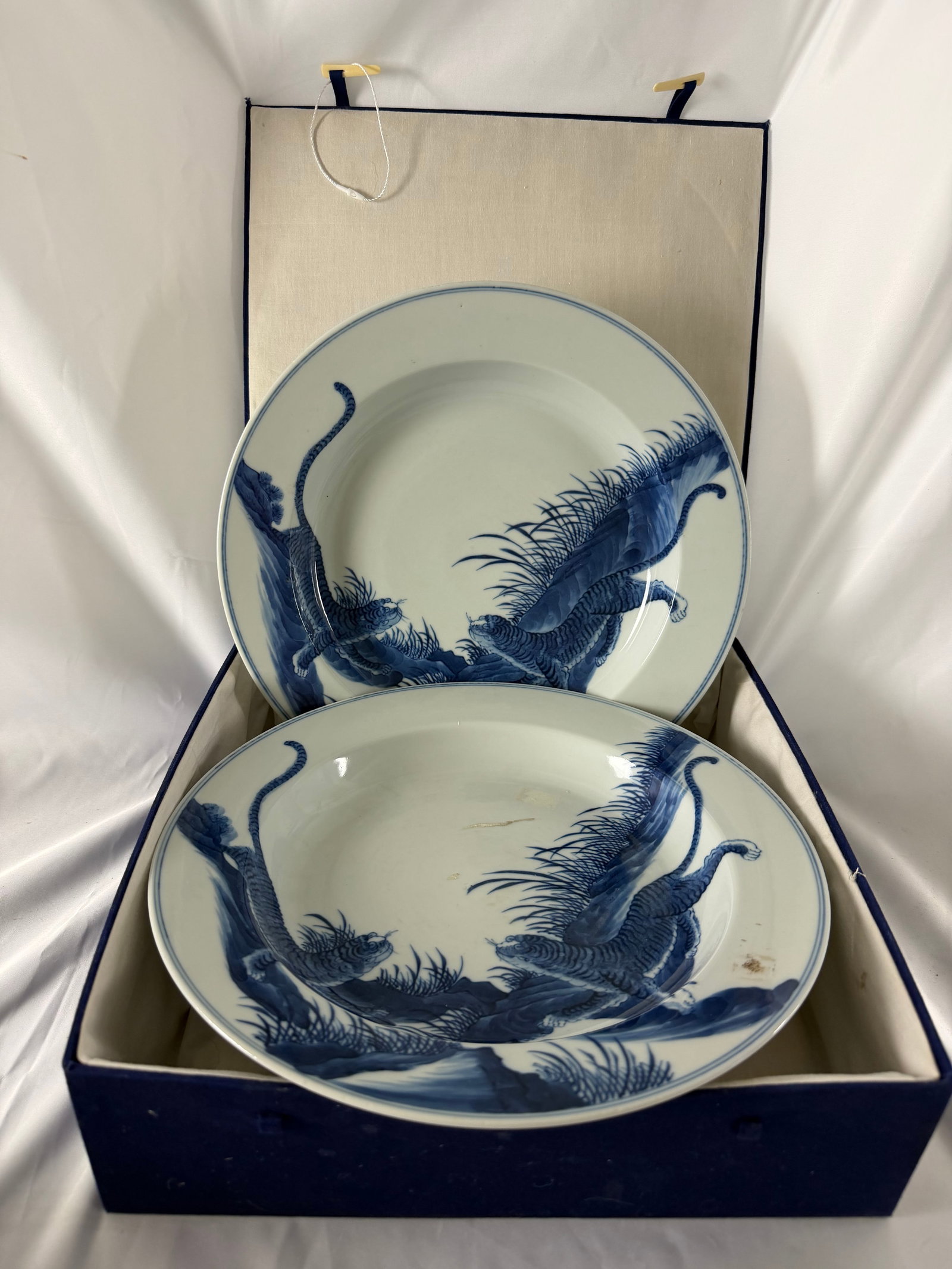 Pair of Chinese blue and white tigers Porcelain China plate: Size: 12.1 inches/ 30.8 cm. Provenance: From Towson MD collector. We can offer Affordable, Reliable packing and shipping to all over the world for most items, generally save 10% than most shipper or m
