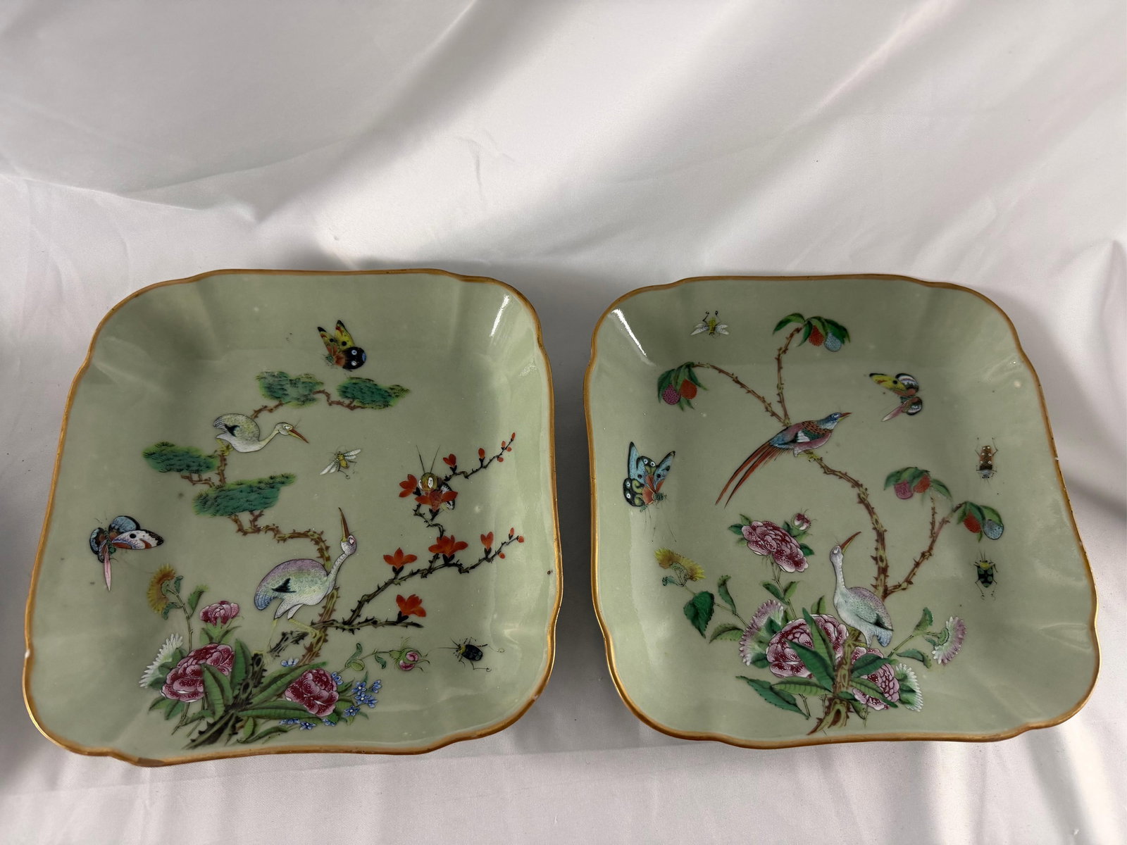 Pair of Chinese green glazed enameled famille rose Porcelain China vase plates (1 of 5)