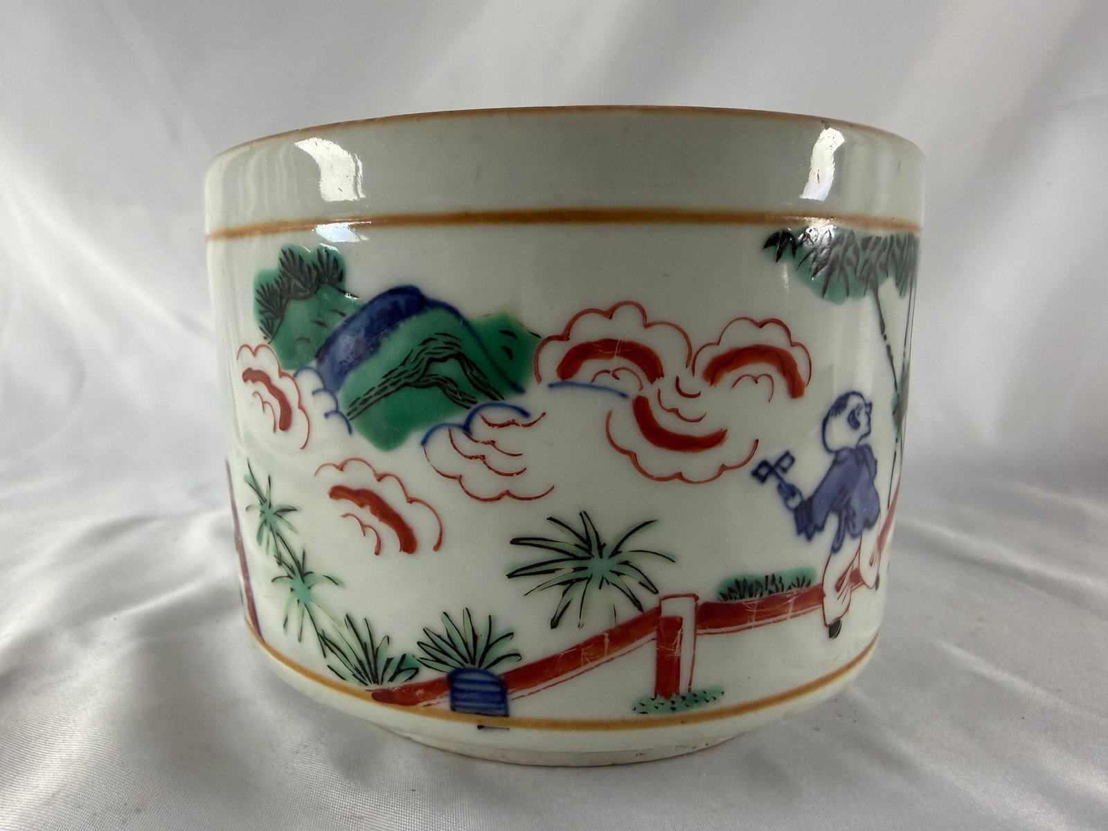 Chinese Blue And White Famille Rose Porcelain incense burner: Size: 4.5x3.2 in 11.5x8 cm. Provenance: From Wilmington DE collector. We can offer Affordable, Reliable packing and shipping to all over the world for most items, generally save 10% than most shipper