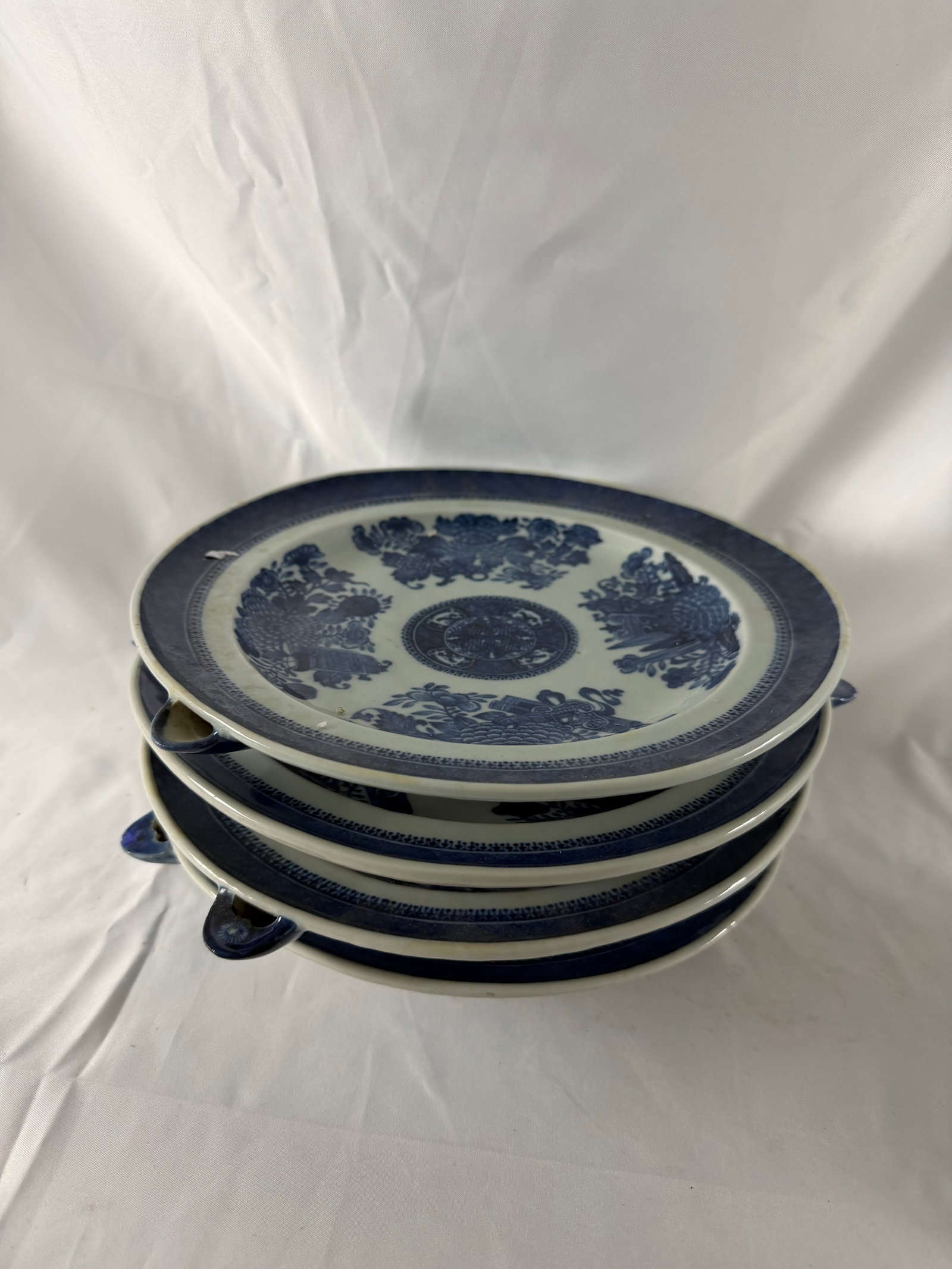 Set of 4 Chinese blue and white badge Porcelain China warm plates (1 of 6)