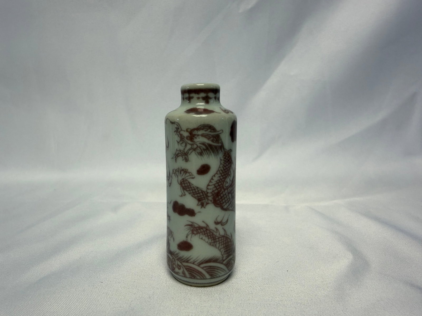 Chinese Red Dragons Porcelain China Snuff Bottle (1 of 9)