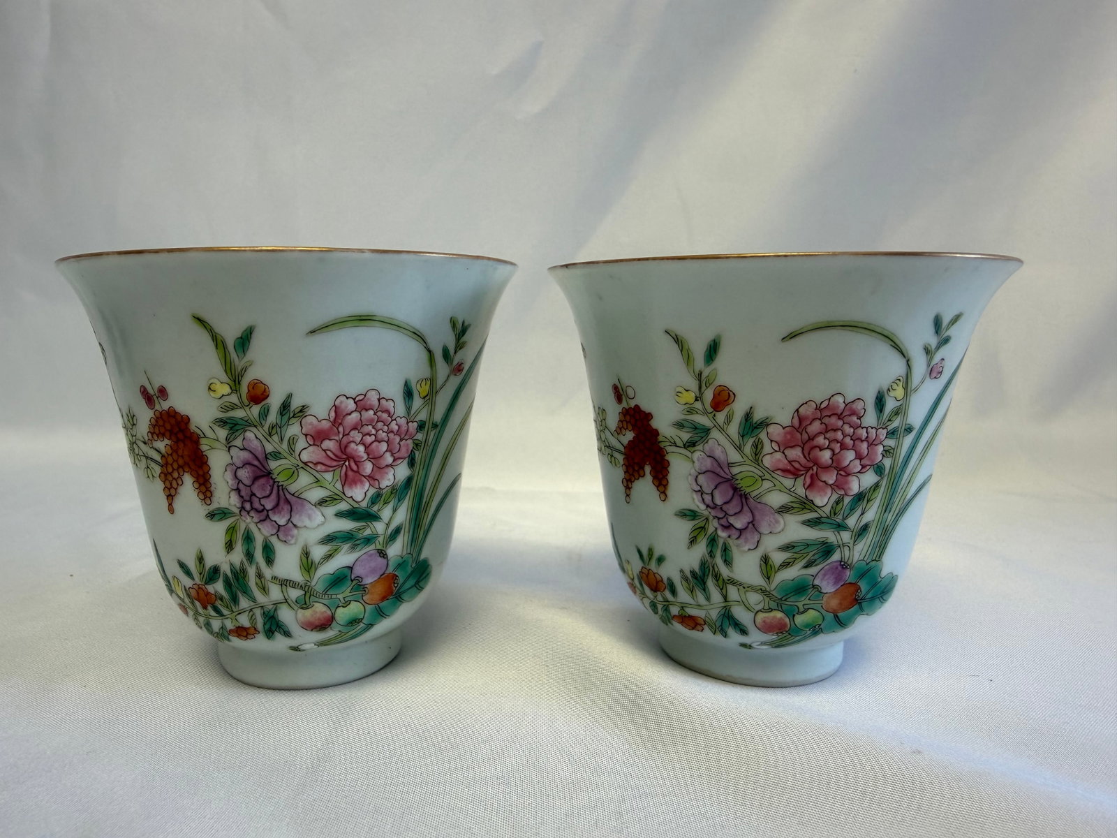 Pair Of Chinese Enameled Famille Rose Flowers & Fruits Porcelain China Cups Mark (1 of 11)