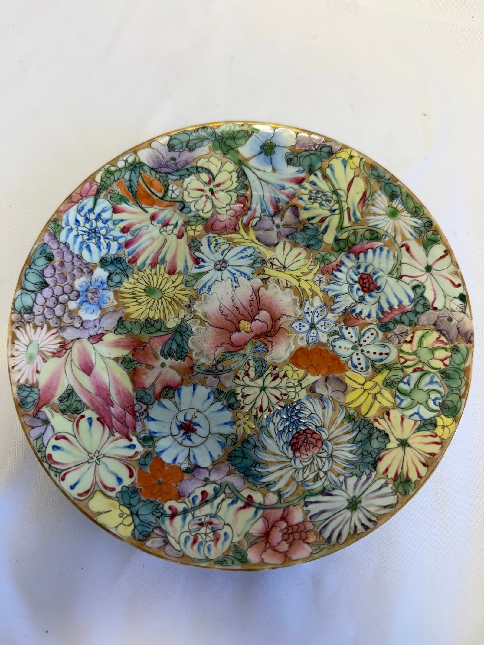 Chinese Enameled Famille Rose Gilded Flowers Porcelain China Plate Red Mark: Size: 7 inch. Provenance: From Dover DE collector. Preview Day: Preview open On Jun 13th Sat 10AM-4 PM, welcome. We can offer Affordable, Reliable packing and shipping to all over the world for most i