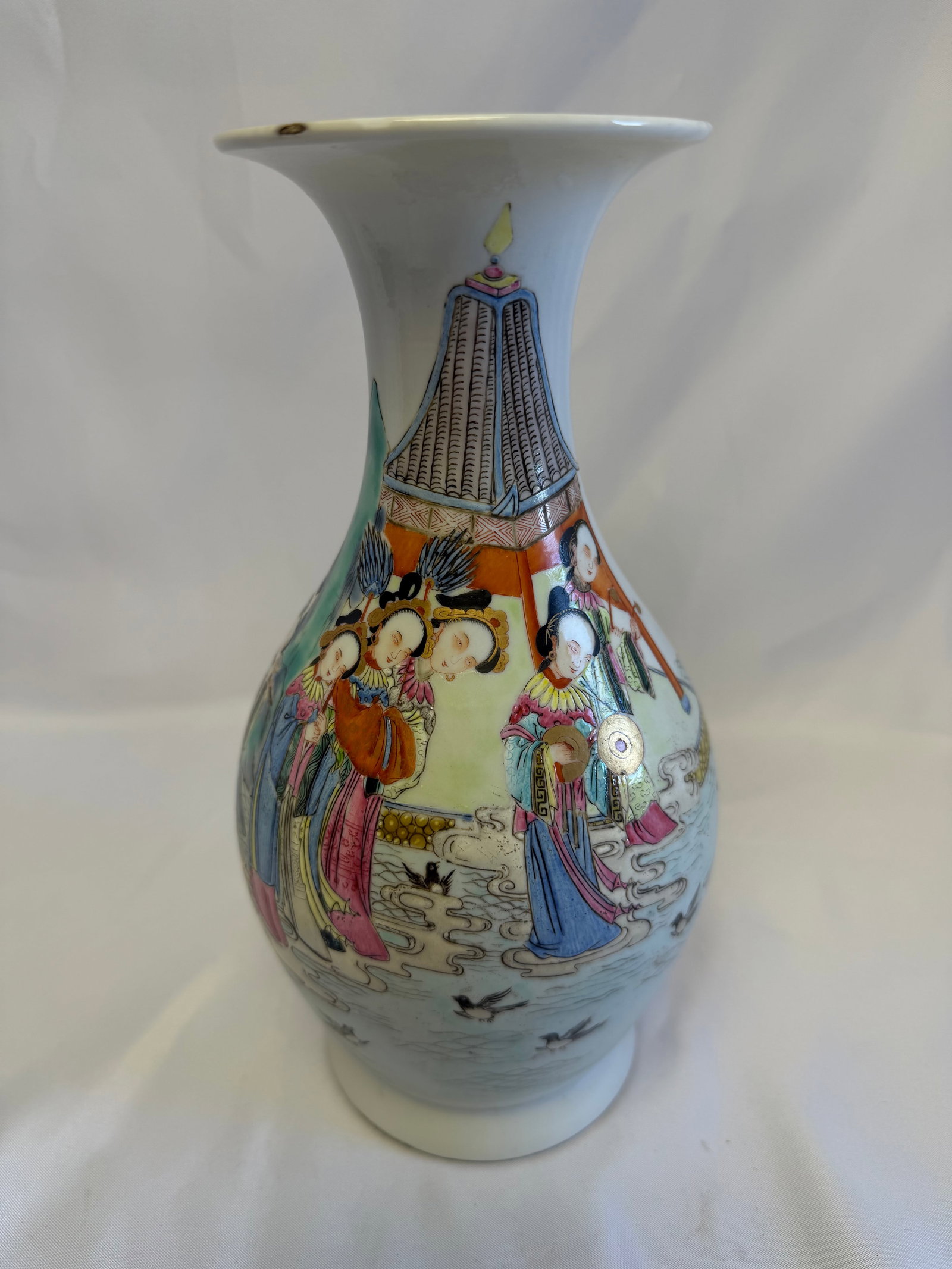 Chinese Enameled Famille Rose Figures Women Scene Porcelain China Vase Red Mark: Size: 9 inch. Provenance: From Dover DE collector. Preview Day: Preview open On Jun 13th Sat 10AM-4 PM, welcome. We can offer Affordable, Reliable packing and shipping to all over the world for most i