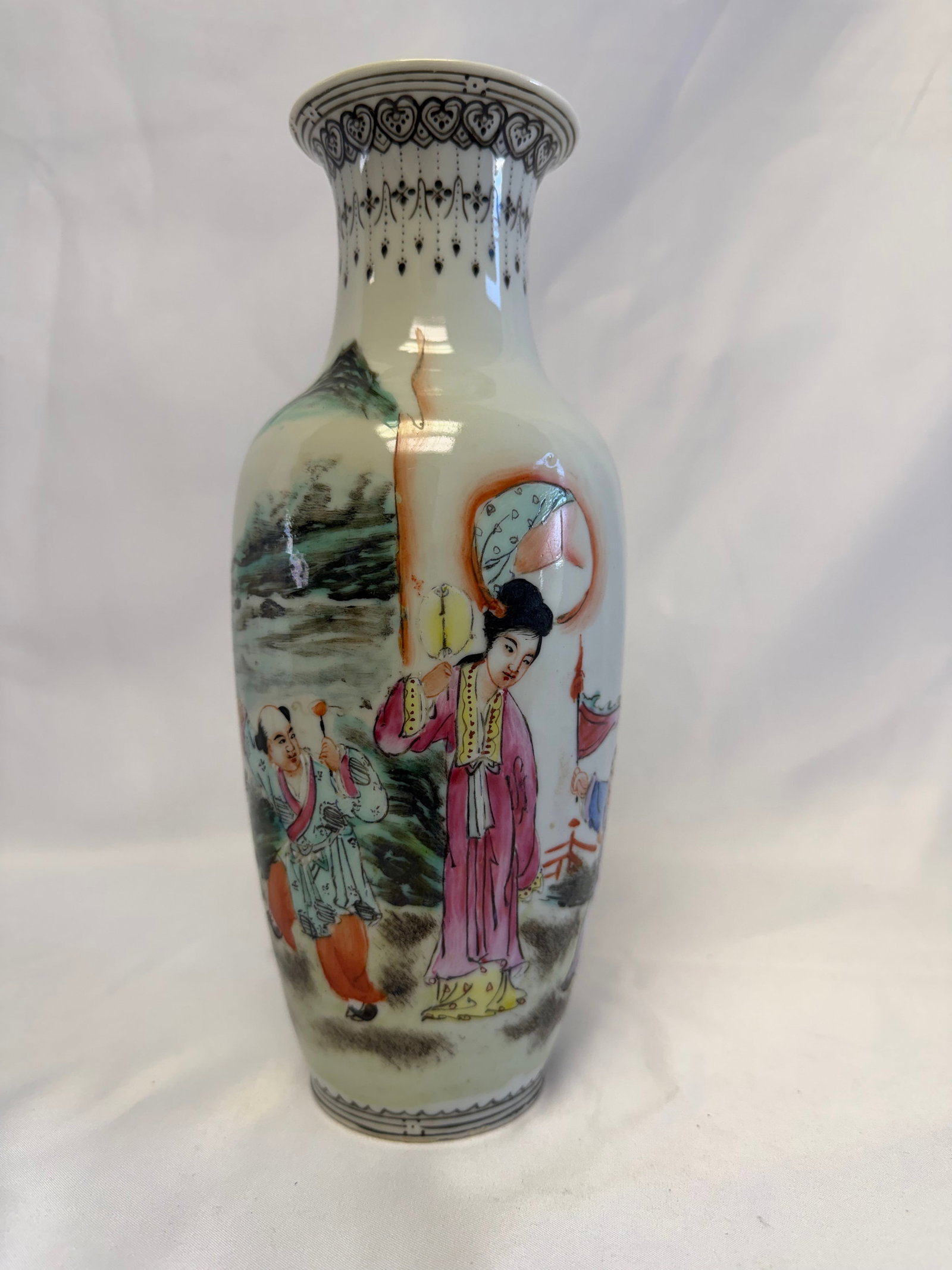 Chinese Enameled Famille Rose Figures Egg Shell Porcelain China Vase Red Mark: Size: 9.5 inch. Provenance: From Edison NJ collector. Preview Day: Preview open On Jun 13th Sat 10AM-4 PM, welcome. We can offer Affordable, Reliable packing and shipping to all over the world for mos