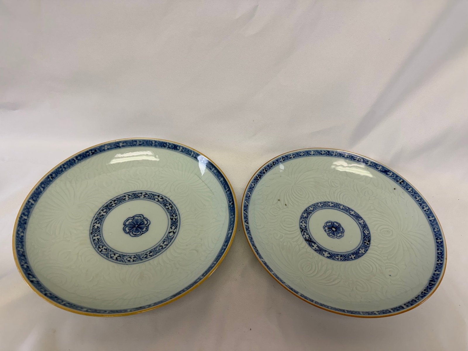 Pair Of Export Chinese Blue And White Lotus Porcelain China Plates: Size: 8.5 inch. Provenance: From New Castle DE collector. Preview Day: Preview open On Jun 13th Sat 10AM-4 PM, welcome. We can offer Affordable, Reliable packing and shipping to all over the world for