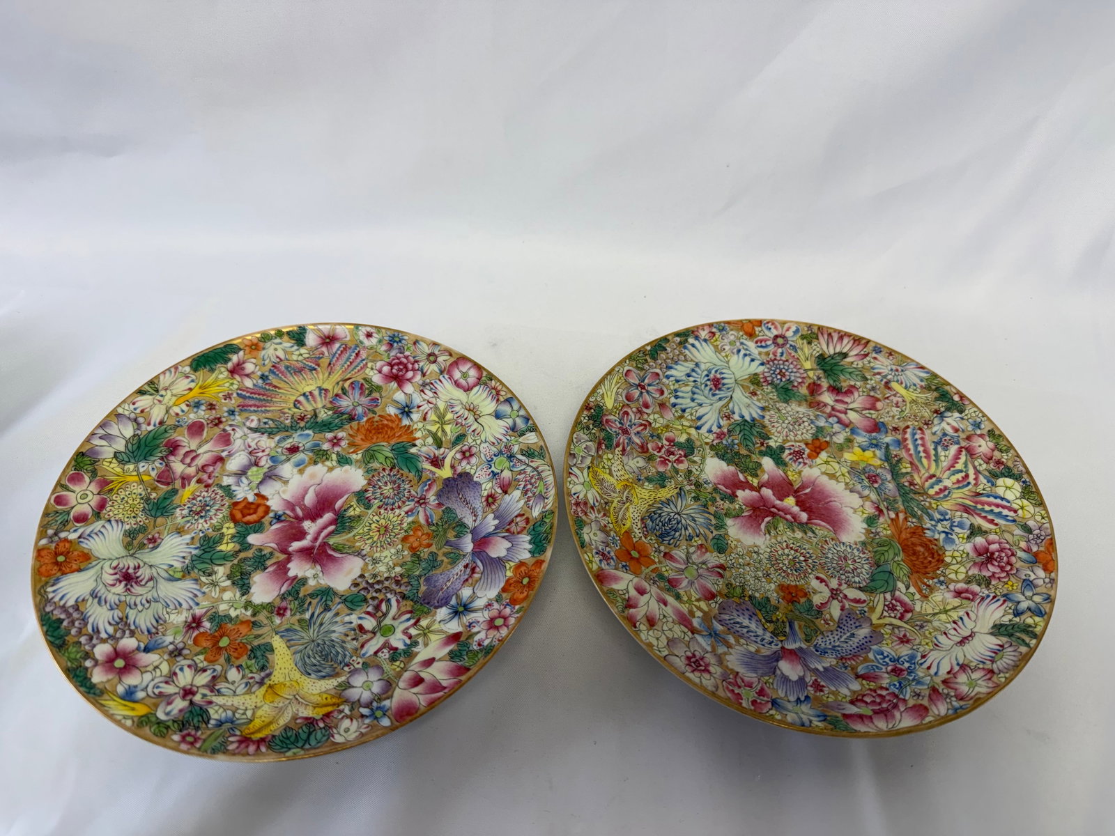 Pair Of Chinese Famille Rose Gilded Flowers Porcelain China Plates Red Mark (1 of 7)