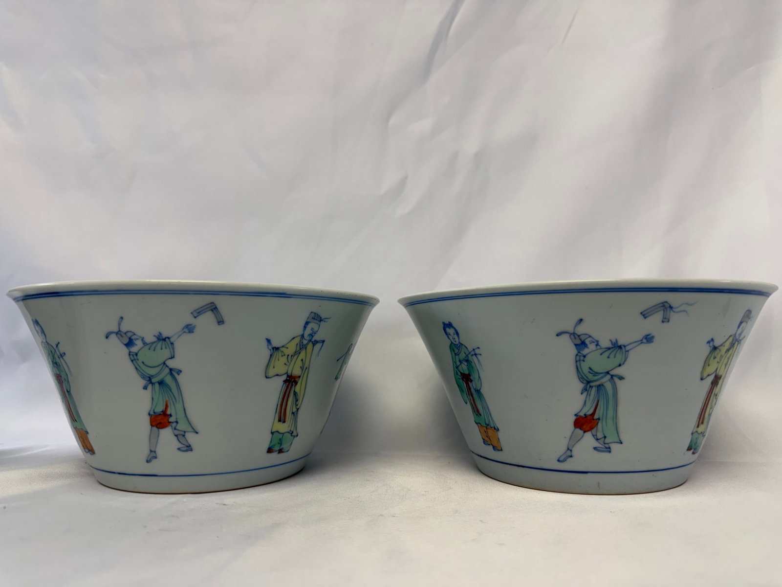 Pair Of Chinese Enameled Famille Rose DOUCAI Figures Porcelain China Bowl Mark (1 of 18)