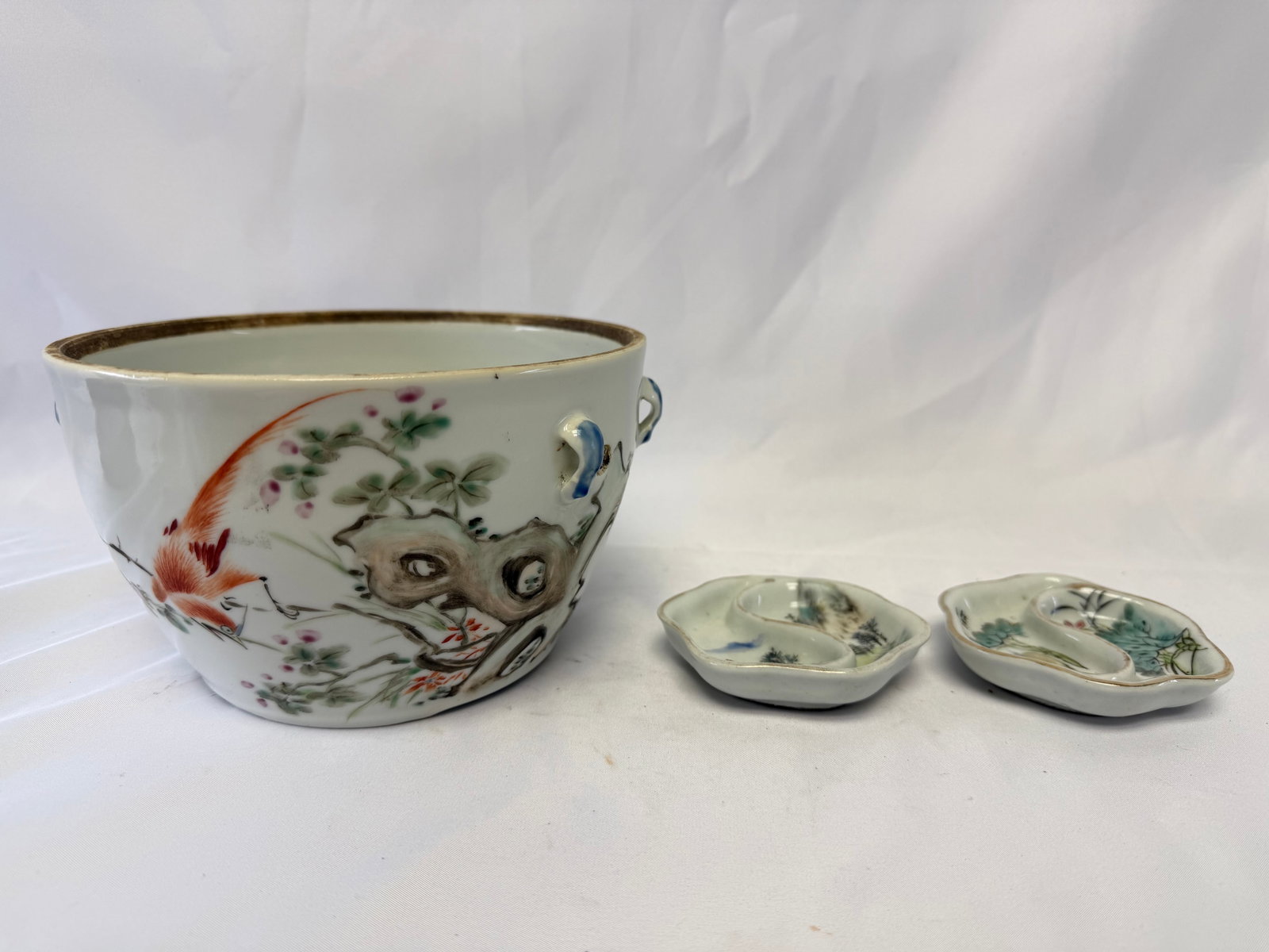 Set Of 3 Chinese Enameled Famille Rose Schloar Porcelain China (1 of 7)