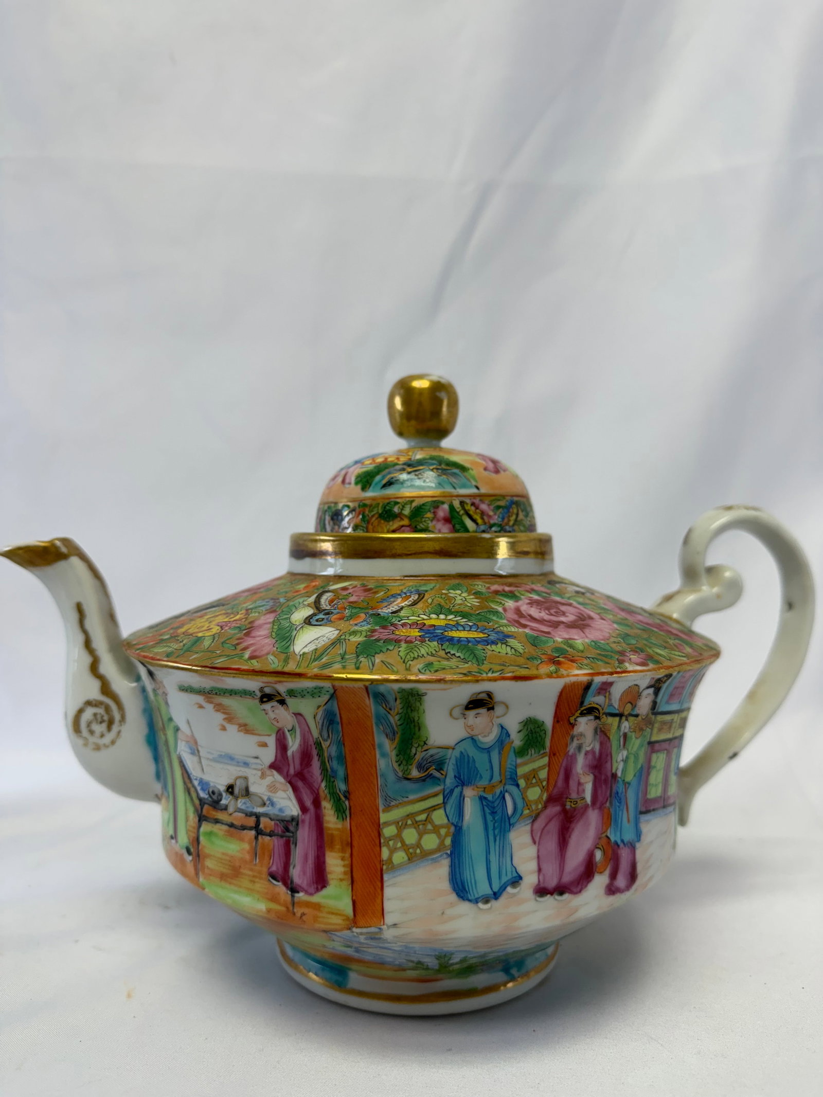 Chinese Enameled Famille Rose Gilded Mandarin Porcelain China Teapot (1 of 12)