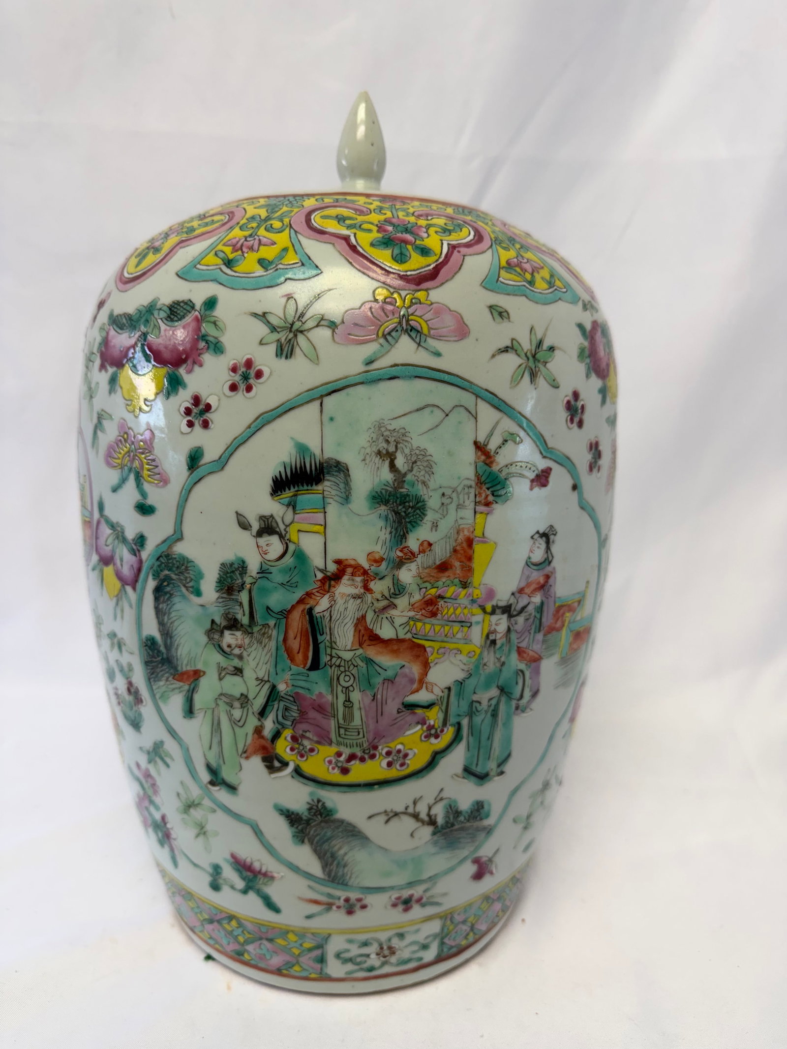 Large Chinese Enameled Famille Rose Schloar Porcelain China Jar (1 of 7)