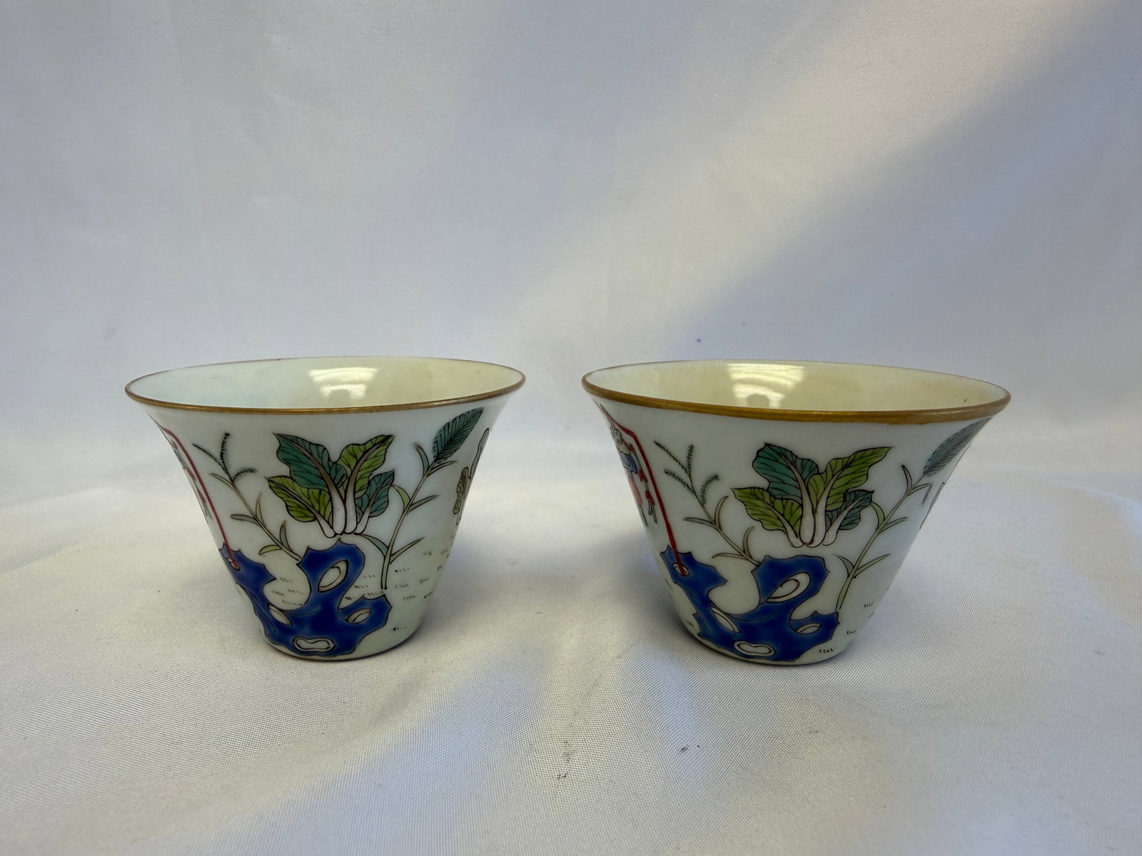 Pair of Chinese Famille Rose China Tea Cups (1 of 10)