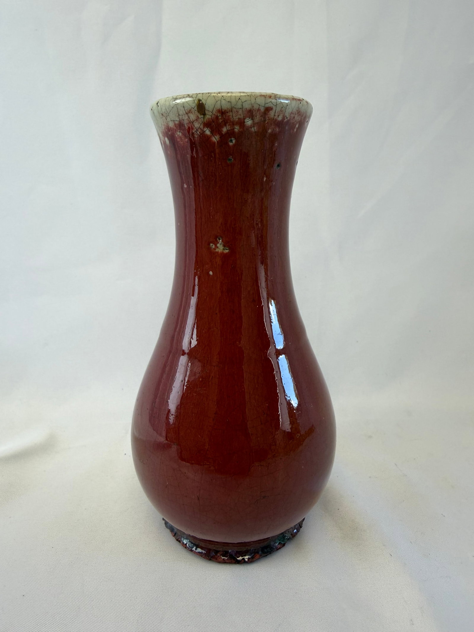 Chinese ice crack BOEUF OX BLOOD red glazed vase: Size: 7 inch. Provenance: From elkton MD collector. Preview Day: Preview open On Sep 5th Sat 10AM-4 PM, welcome. We can offer Affordable, Reliable packing and shipping to all over the world for most i