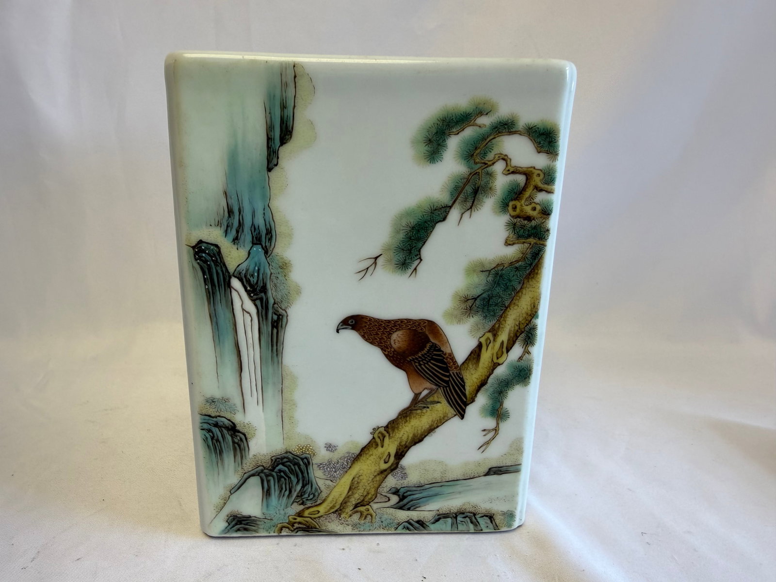 Chinese famille rose scholar China porcelain brush holder vase mark (1 of 6)