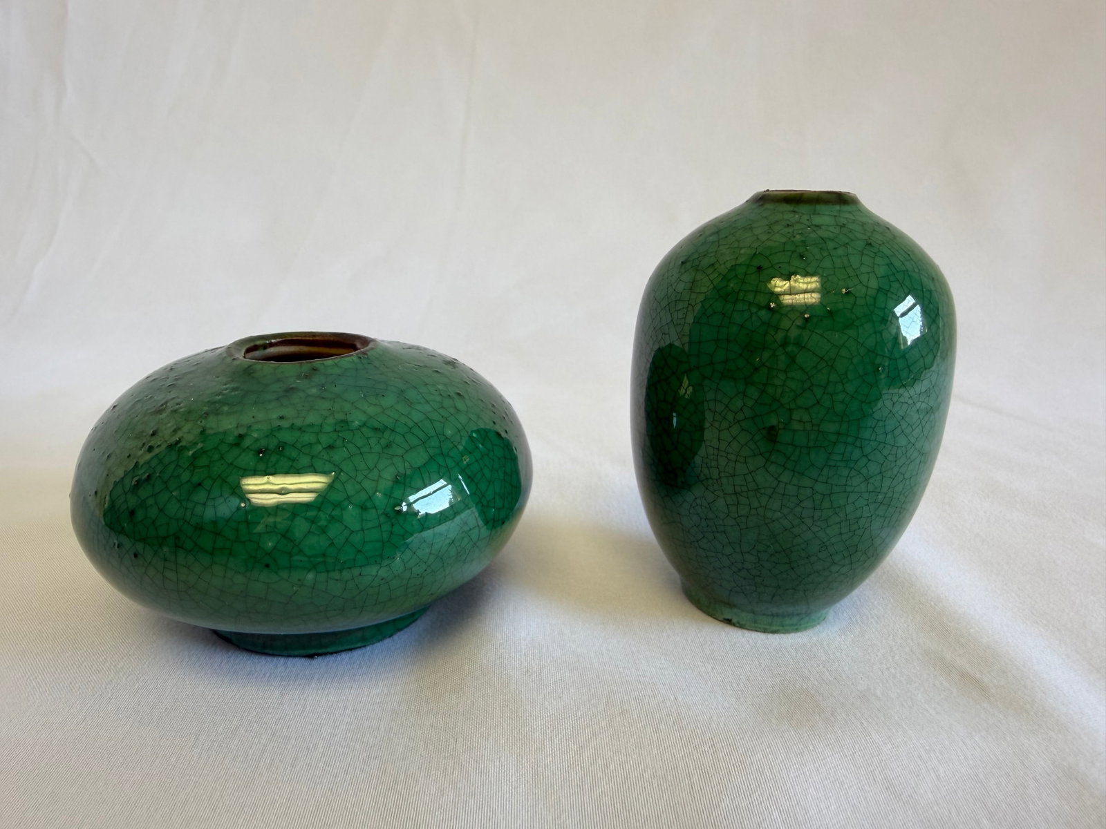 Set of 2 Chinese green ice crack glazed porcelain water pot: Size: 3 / 2.8 inch. Provenance: From harrison NJ collector. Preview Day: Preview open On Sep 5th Sat 10AM-4 PM, welcome. We can offer Affordable, Reliable packing and shipping to all over the world