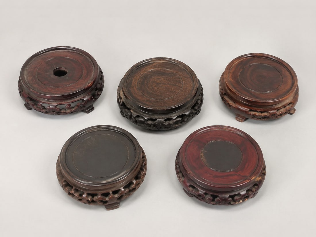 Set of 5 wooden stands: Size: 3.6 inch. Provenance: From malvern PA collector. Preview Day: Preview open On Sep 5th Sat 10AM-4 PM, welcome. We can offer Affordable, Reliable packing and shipping to all over the world for mos