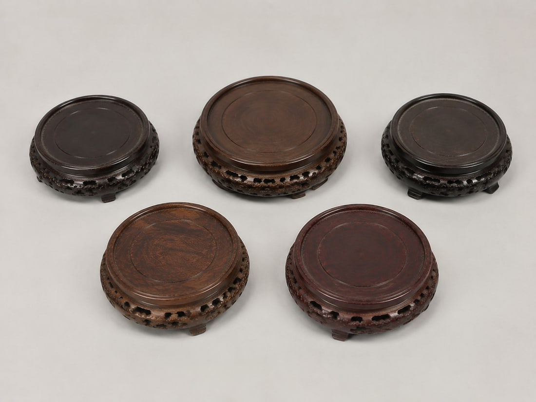 Set of 5 wooden stands: Size: 3.8 inch. Provenance: From malvern PA collector. Preview Day: Preview open On Sep 5th Sat 10AM-4 PM, welcome. We can offer Affordable, Reliable packing and shipping to all over the world for mos