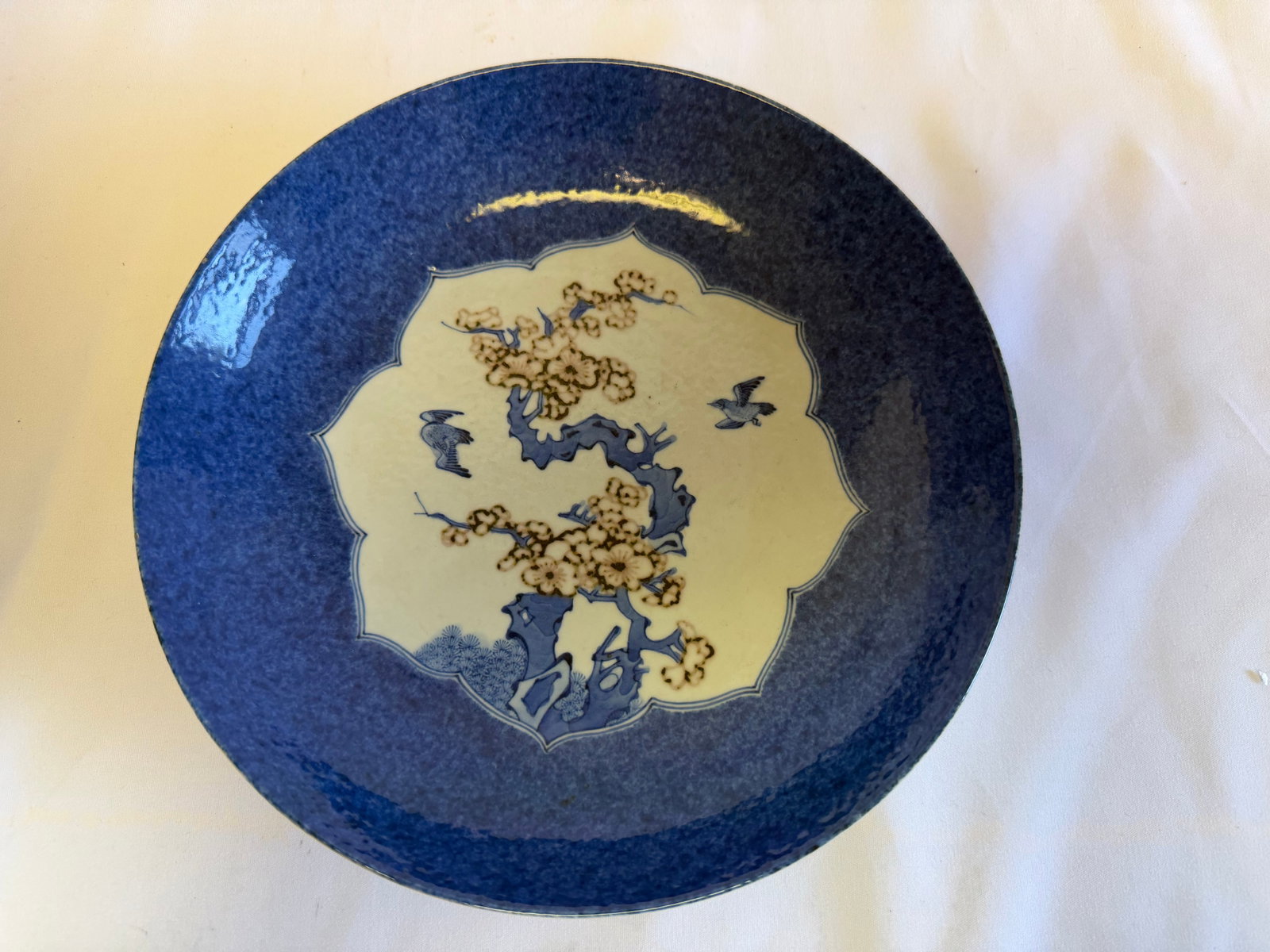 Chinese Export blue and white Porcelain Plate pattern mark: Size: 8.25 inch. Provenance: From Glassboro PA collector. Preview Day: Preview open On Sep 5th Sat 10AM-4 PM, welcome. We can offer Affordable, Reliable packing and shipping to all over the world for 