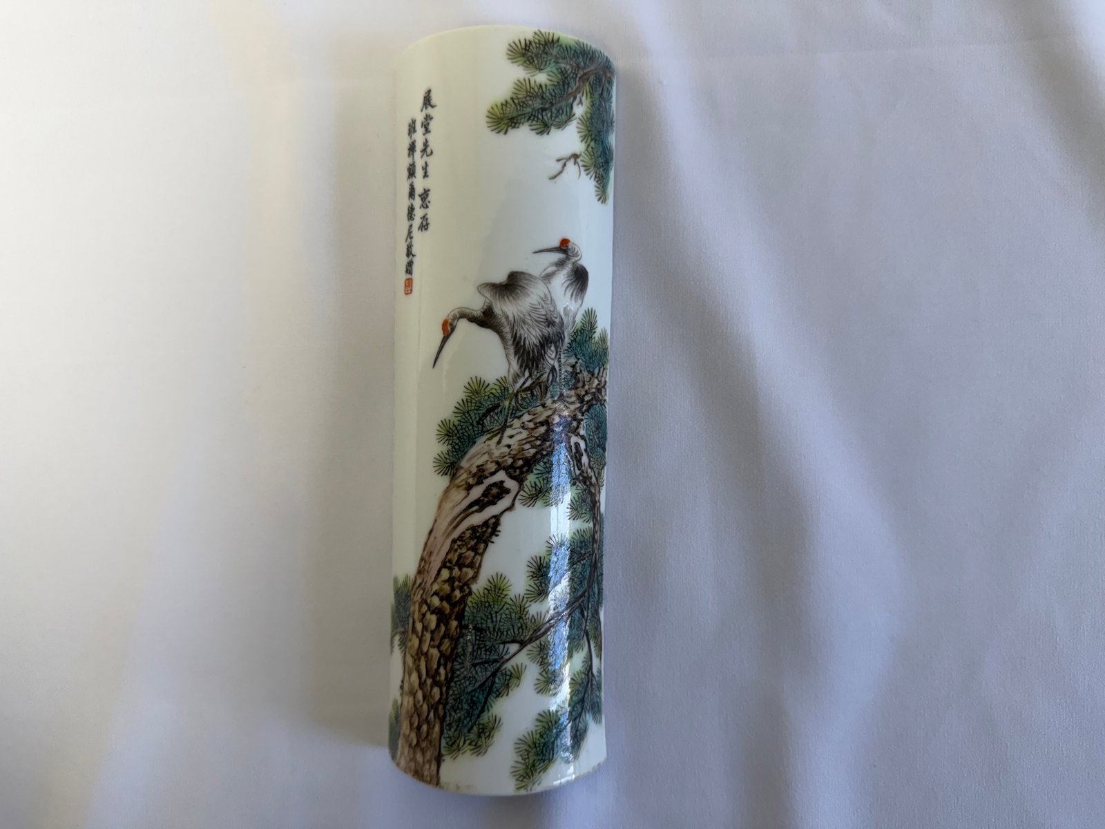 Chinese antique famille rose schloar porcelain China paper holder mark: Size: 7.7 inch. Provenance: From West Chester PA collector. Preview Day: Preview open On Sep 5th Sat 10AM-4 PM, welcome. We can offer Affordable, Reliable packing and shipping to all over the world fo
