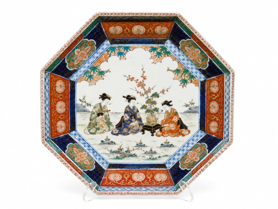 Japanese MEIJI Porcelain Plate: Size: 15 inch. Provenance: From West Chester PA collector. Preview Day: Preview open On Sep 5th Sat 10AM-4 PM, welcome. We can offer Affordable, Reliable packing and shipping to all over the world for