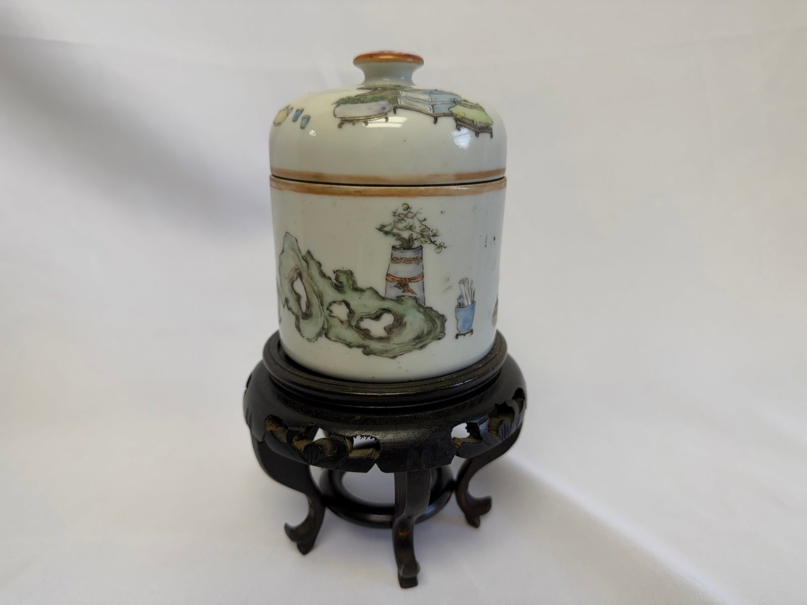 Chinese antique export famille rose scholar pattern porcelain China lid jar marrk (1 of 6)