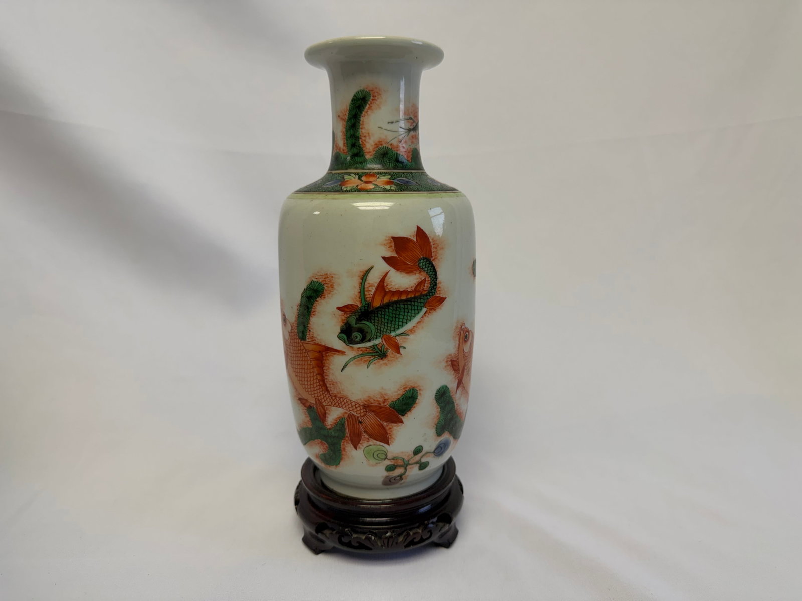 Chinese antique export famille rose fish porcelain China vase pattern mark (1 of 5)