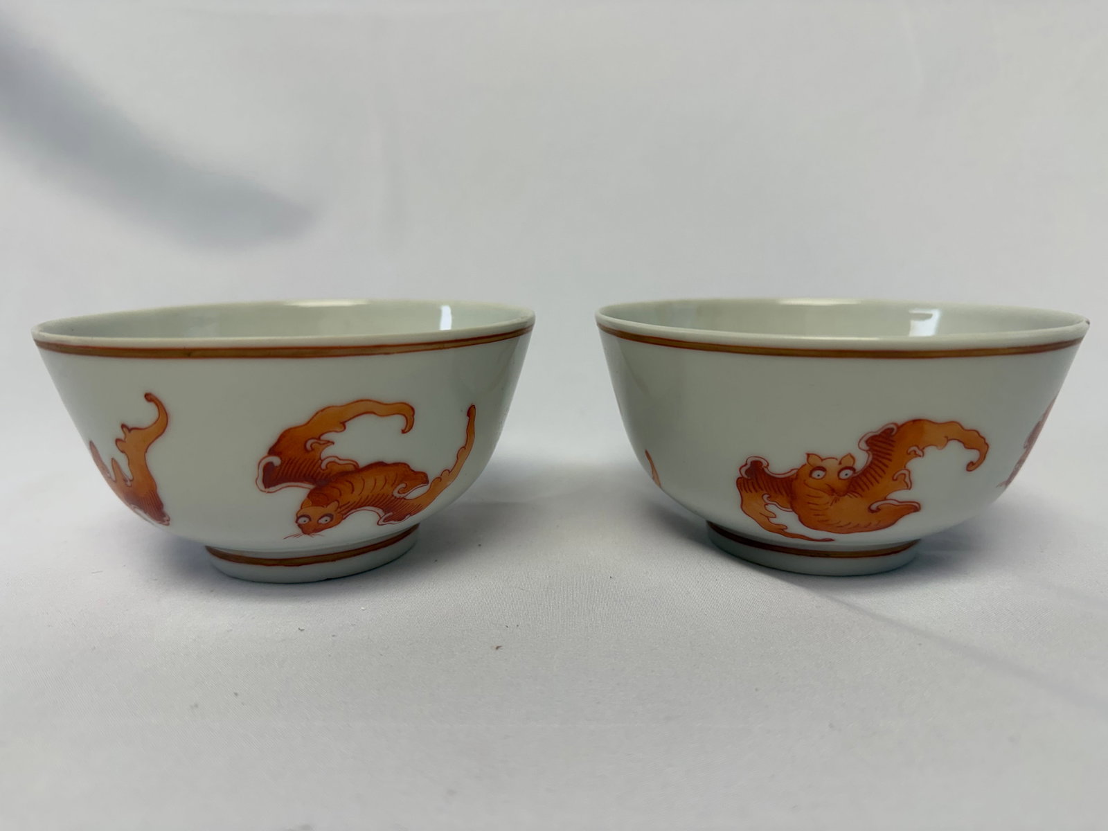 Pair of Chinese antique export famille rose red gilded bats porcelain China bowls mark: Size: 4.5 inch. Provenance: From West Media PA collector. Preview Day: Preview open On Sep 5th Sat 10AM-4 PM, welcome. We can offer Affordable, Reliable packing and shipping to all over the world for 