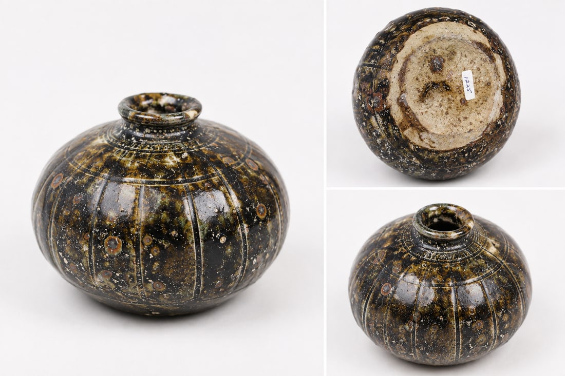 Glazed Pottery Jar: Size: 5.5 inch. Provenance: From West Wilmington DE collector. Preview Day: Preview open On Sep 5th Sat 10AM-4 PM, welcome. We can offer Affordable, Reliable packing and shipping to all over the world