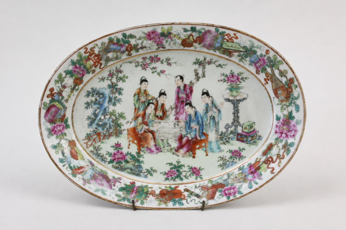 Chinese Export Rose Mandarin Porcelain plate (1 of 2)