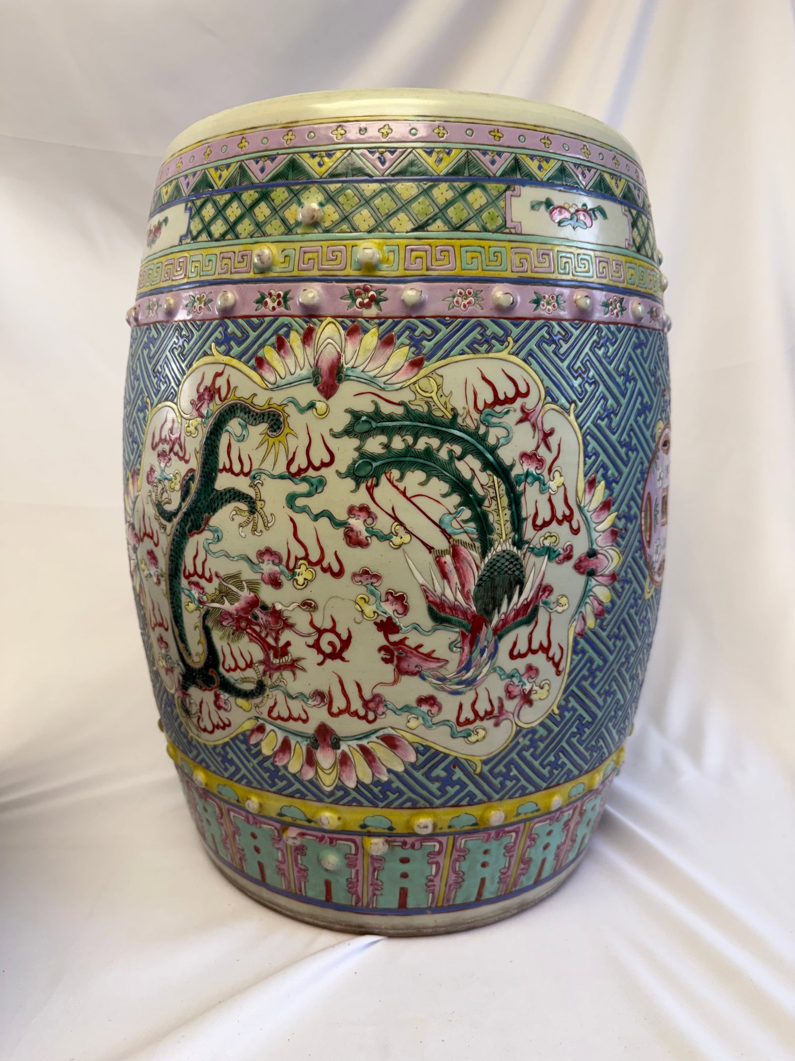 Chinese famille rose dragon and Phoenix porcelain vase: Size: 18 inch. Provenance: From York PA collector. Preview Day: Preview open On Sep 5th Sat 10AM-4 PM, welcome. We can offer Affordable, Reliable packing and shipping to all over the world for most it