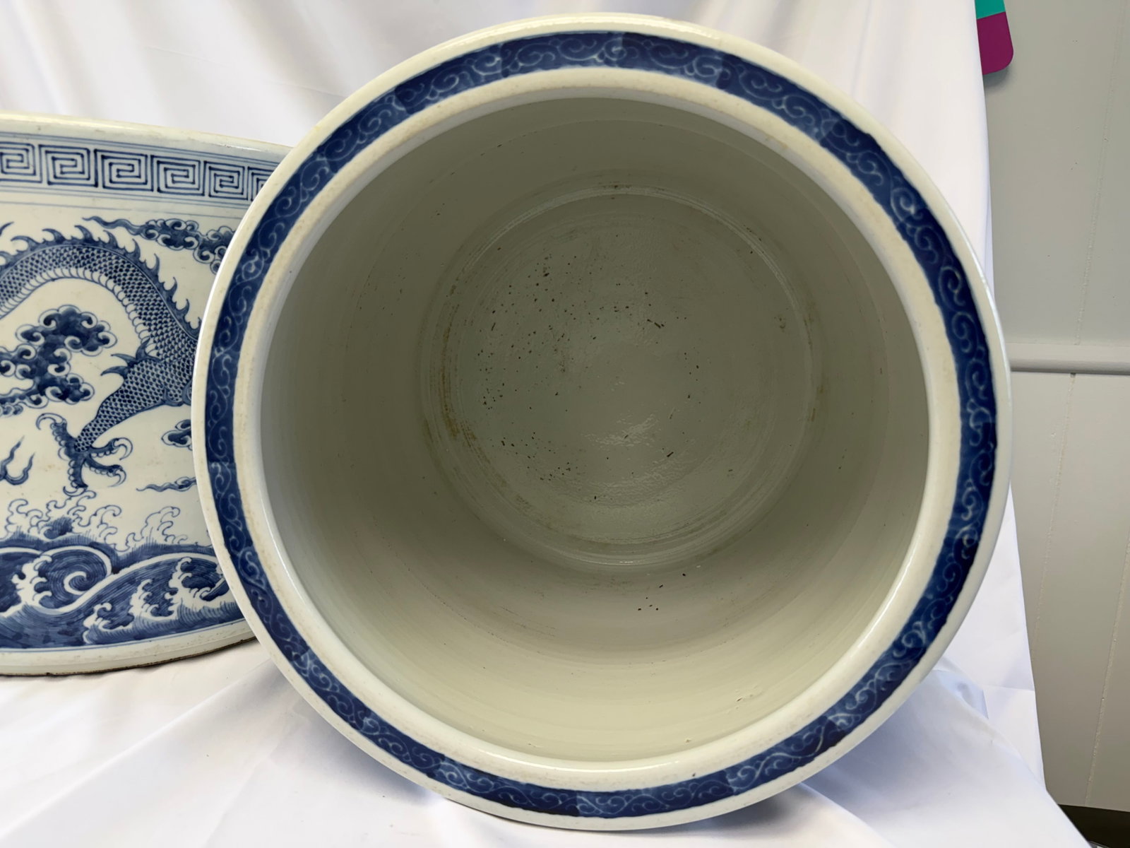 Large Pair of Chinese blue and white dragons porcelain vases - 11