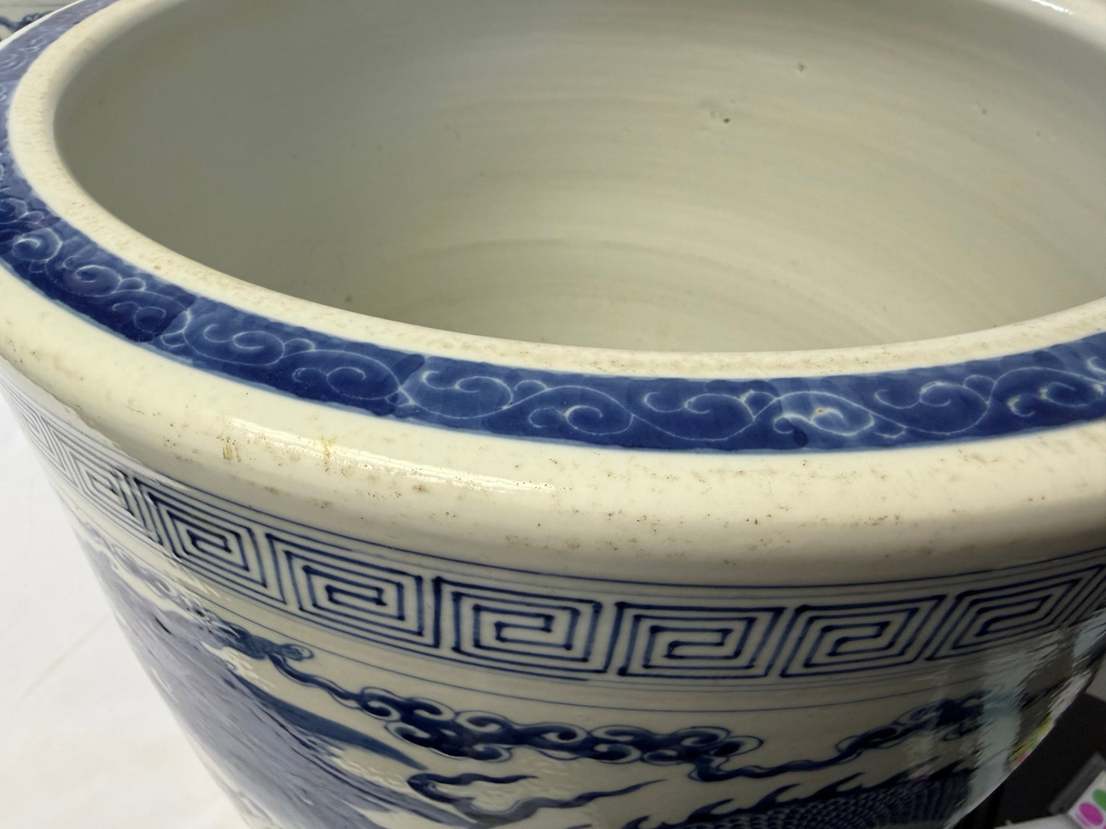 Large Pair of Chinese blue and white dragons porcelain vases - 16