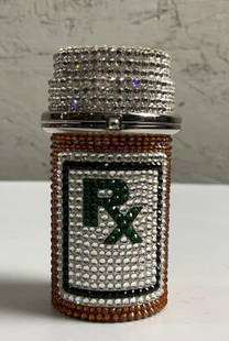 Judith Leiber Prescription Bottle Pillbox RX: Buyer Premium 10% BP MFG Judith Leiber Prescription Bottle Pillbox RX Located in: Chattanooga, TN *Sold As Is Where Is* 1256