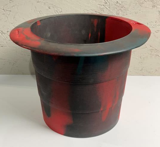 Fish Design Resin Wine Bucket by Gaetano Pesce: Buyer Premium 10% BP MFG Fish Design Model by Gaetano Pesce Resin Wine Bucket Located in: Chattanooga, TN *Sold As Is Where Is* 1118b G-6-C