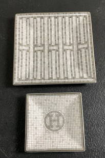 (2) Hermes Mosaique Au 24 Square Plates: Buyer Premium 10% BP MFG Hermes Mosaique Au 24 Square Plates Located in: Chattanooga, TN A Lot of two Hermes "Mosaique au 24" collection square plates (No. 1 & No. 2), The square No. 2 plate is made o
